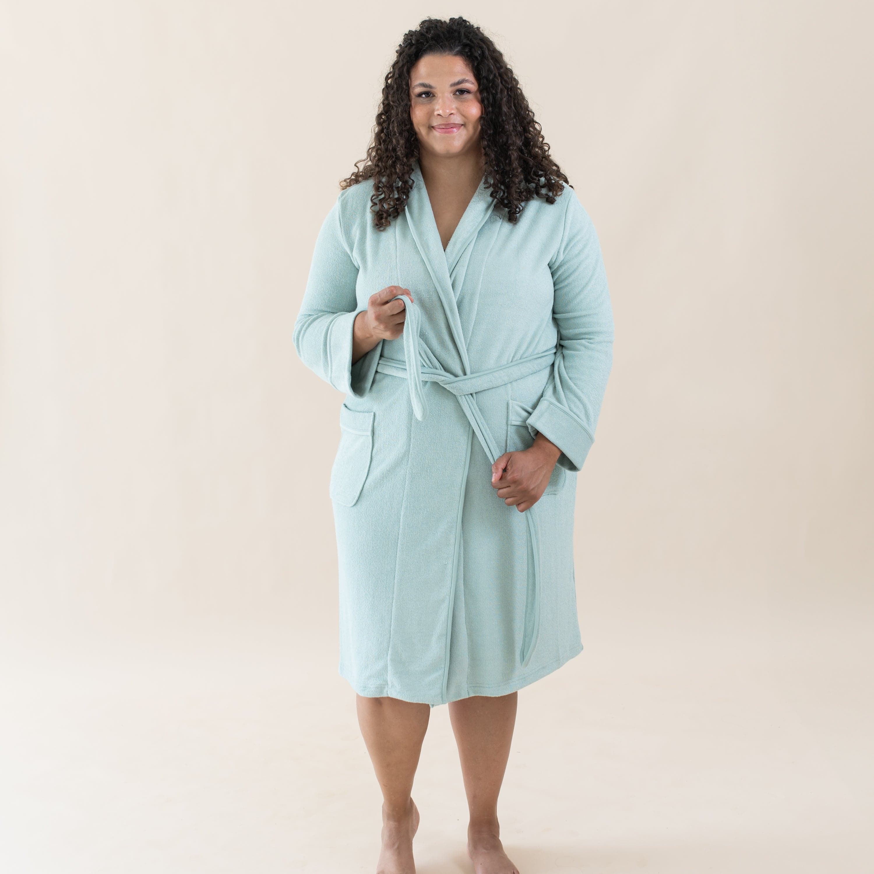 Adult Robe in Sage – Kyte Baby